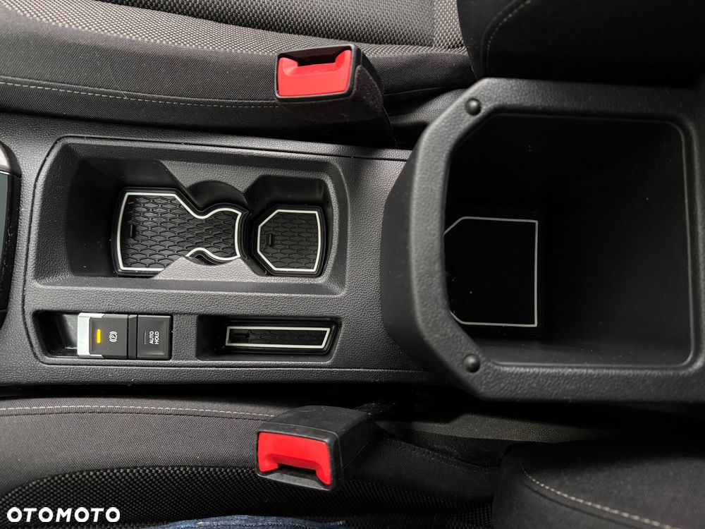 Volkswagen T-Roc - 25