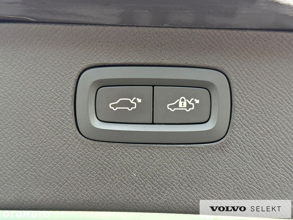 Volvo XC 90 - 19