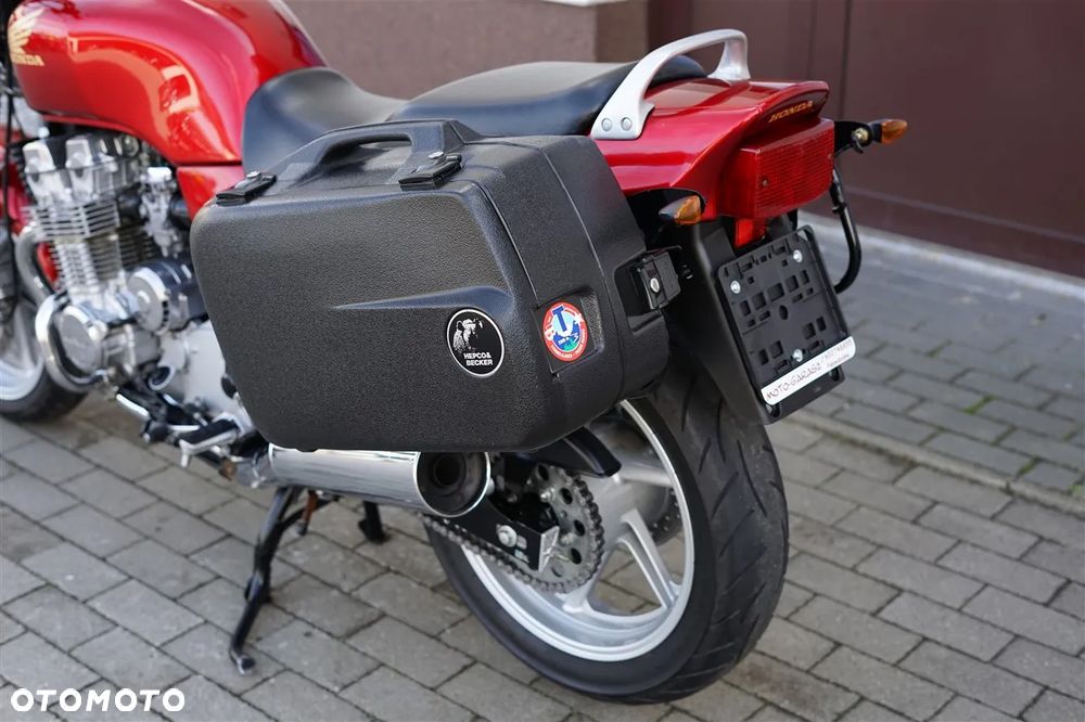 Honda CB - 23
