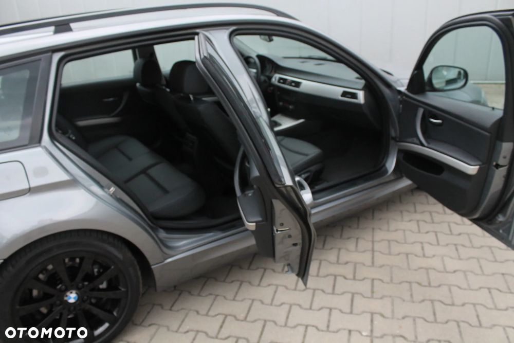 BMW Seria 3 318d DPF Edition Exclusive - 18
