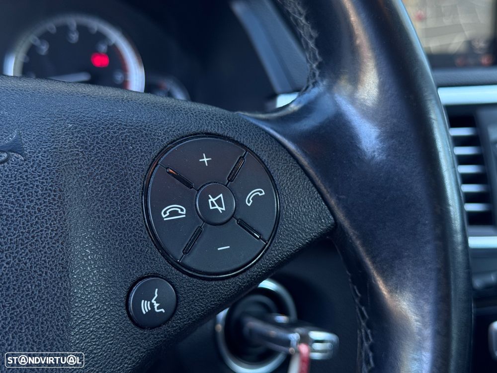 Mercedes-Benz E 220 CDI Avantgarde - 13