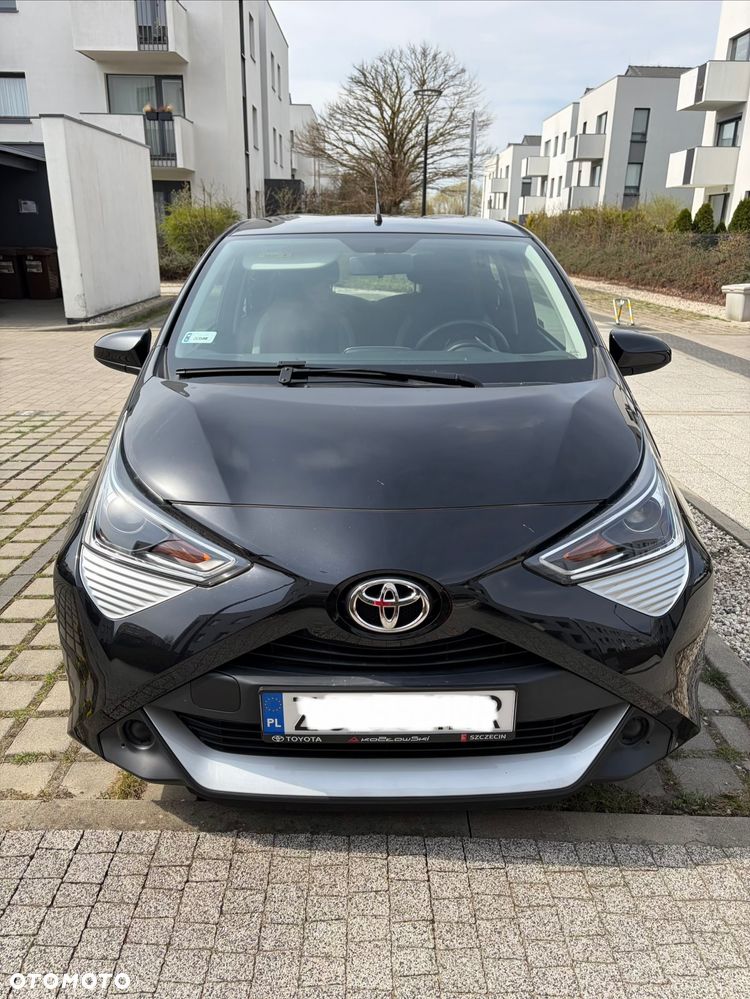 Toyota Aygo x-play - 1