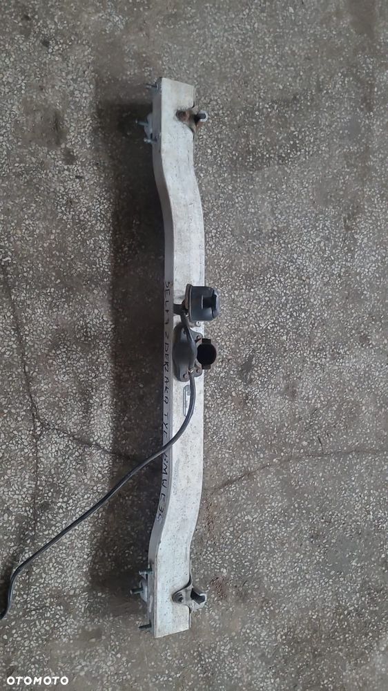 belka zderzaka tył BMW  5 E39 - 1