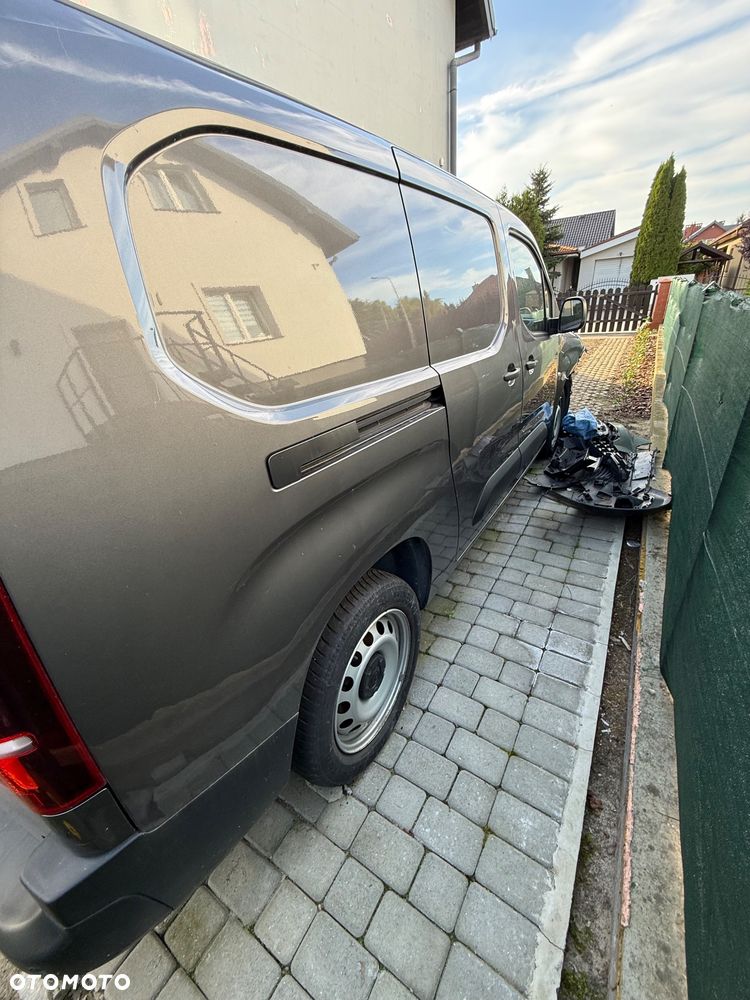 Opel Combo 1.5 CDTI Essentia S&S - 11