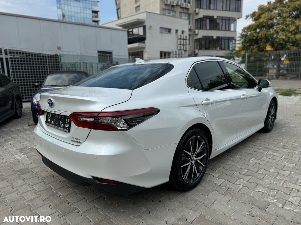Toyota Camry 2.5 HEV Executive - 6