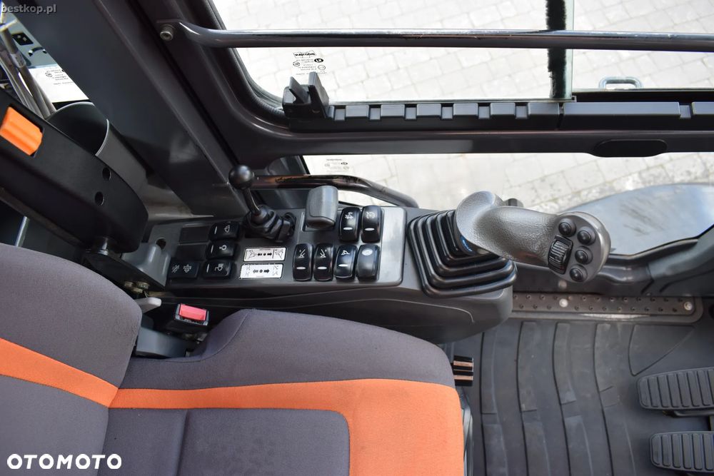 Doosan DX170W-5 - 29