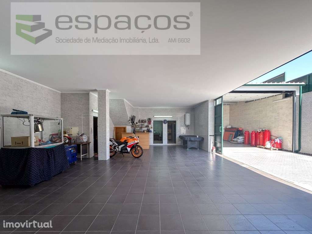 Moradia com garagem - Grande imagem: 3/25