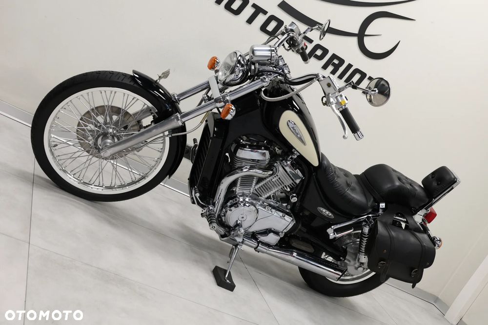 Suzuki VS - 9