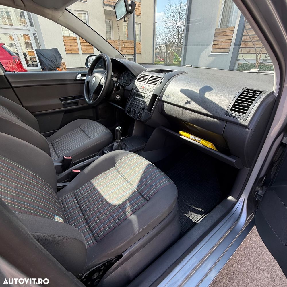 Volkswagen Polo - 23