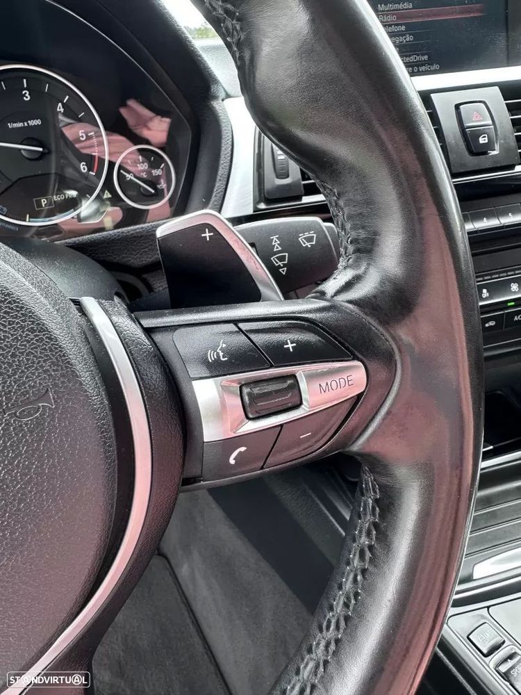 BMW 320 d Auto Line Sport - 38
