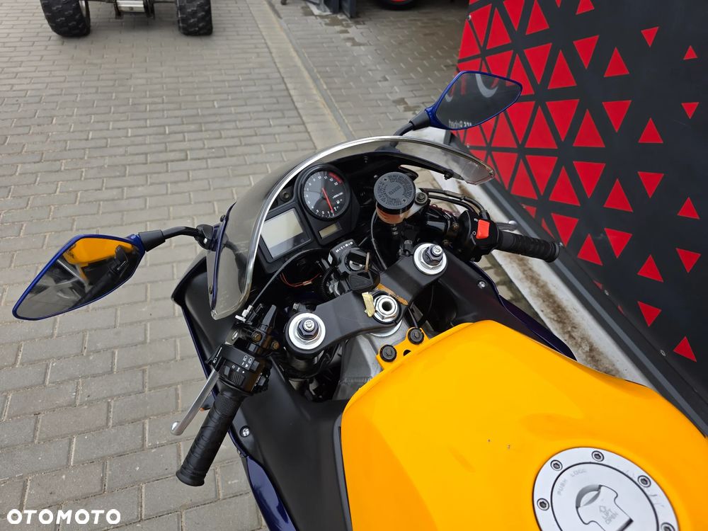 Honda CBR - 15
