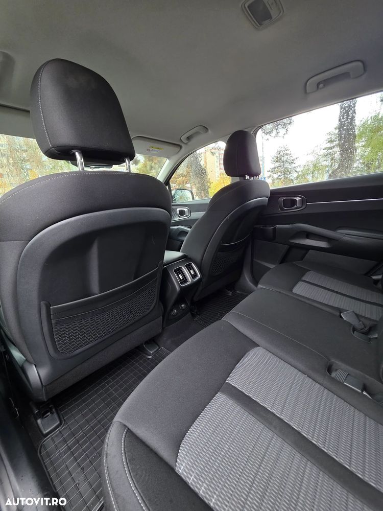 Kia Sorento 1.6 T-GDI HEV 6AT 4x2 7P Activ - 9