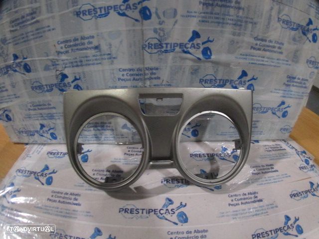 Grelha Friso 156080689 ALFA ROMEO MITO FASE 1 2011 1.3JTD 95CV 3P PRETO MEIO GRE DE VENTILAÇÃO CENTRAL - 1