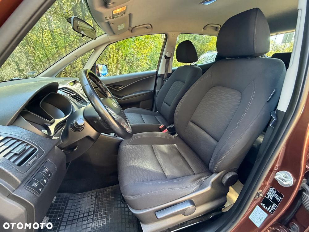 Hyundai ix20 - 15
