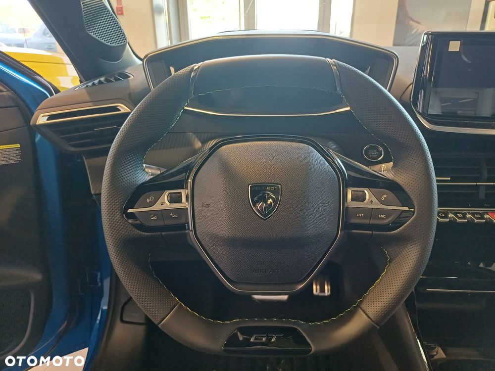 Peugeot 208 1.2 mHEV GT - 19