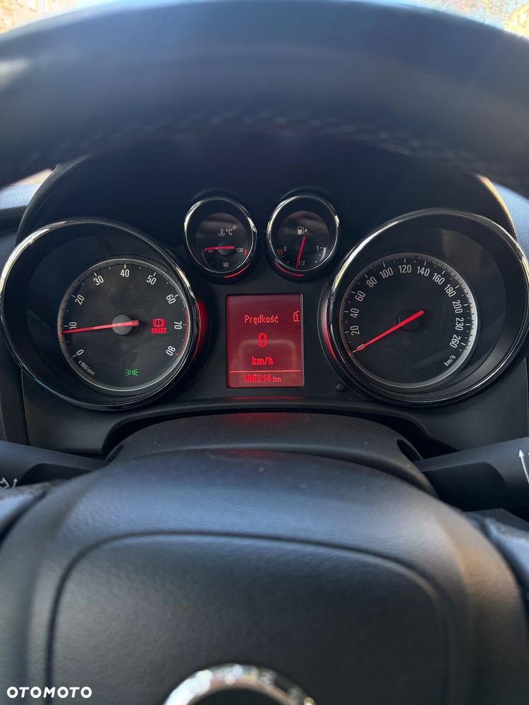 Opel Astra 1.4 T Cosmo - 27