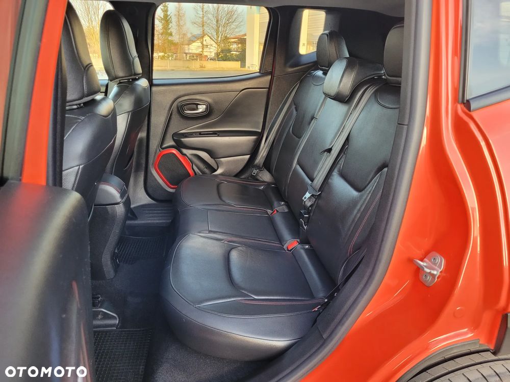 Jeep Renegade - 19