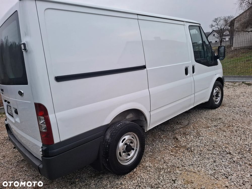 Ford Transit - 4