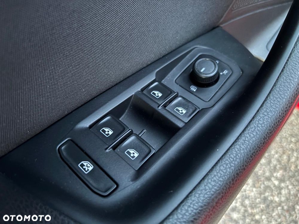 Volkswagen Passat - 15