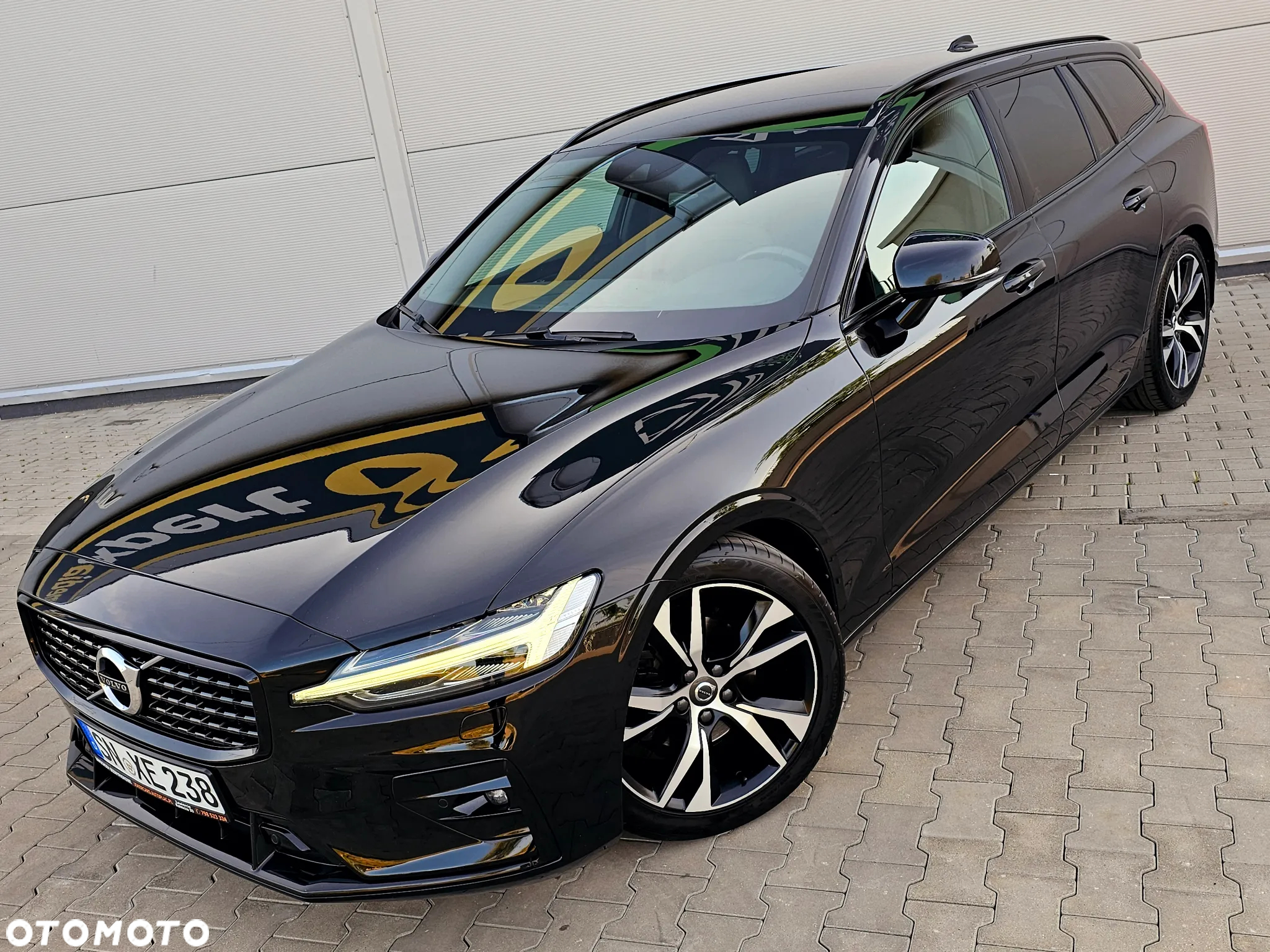 Volvo V60 B4 D Geartronic RDesign - 15