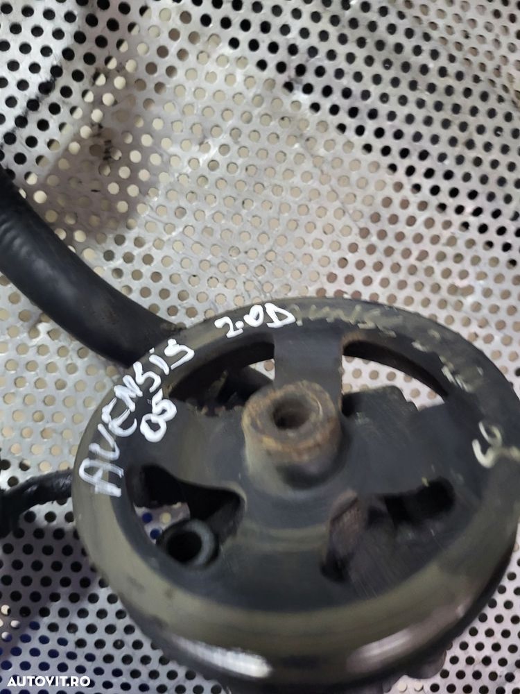 Pompa Servo Servodirectie Toyota Avensis T25 2.0 Diesel An 2004-2005-2006-2007-2008 Dezmembrez Toyota Avensis T25 An 2003-2004-2005-2006-2007-2008 2.0 Diesel Motor D4D 116 Cai - 6