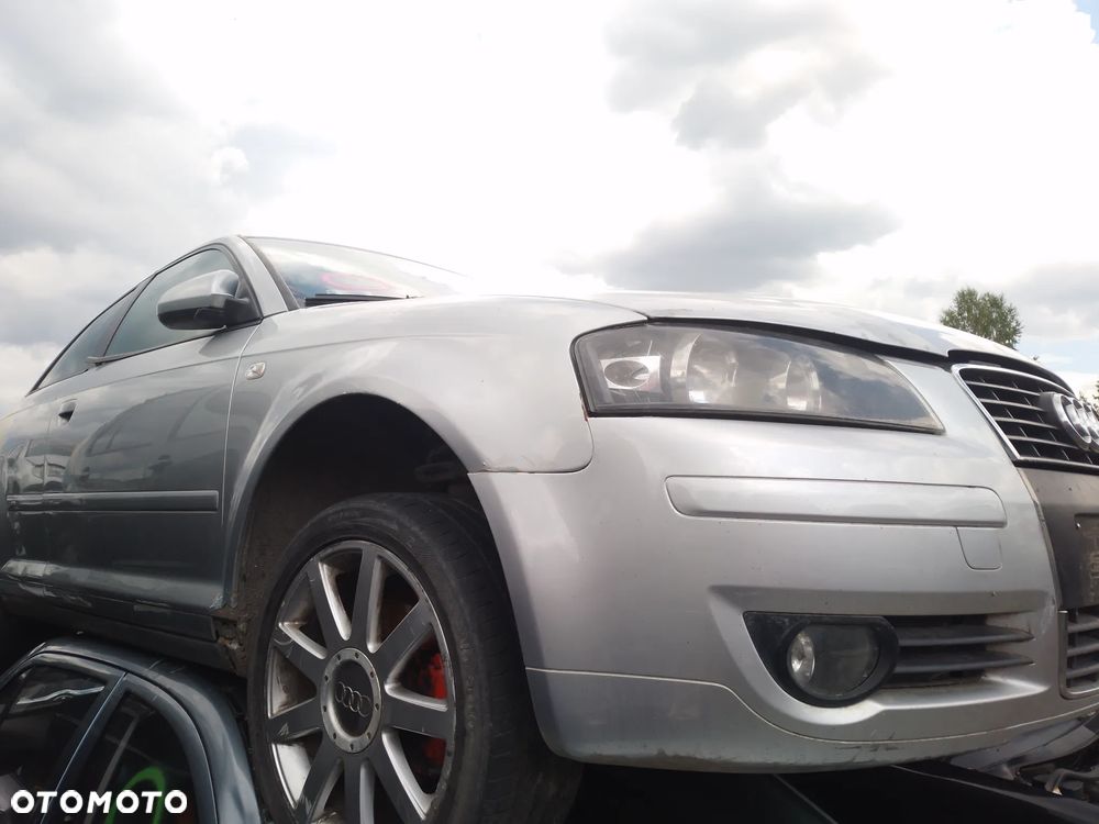 AUDI A3 8P 03-08 2.0 TDI LY7W   LAMPA  TYŁ PRAWA LEWA - 4