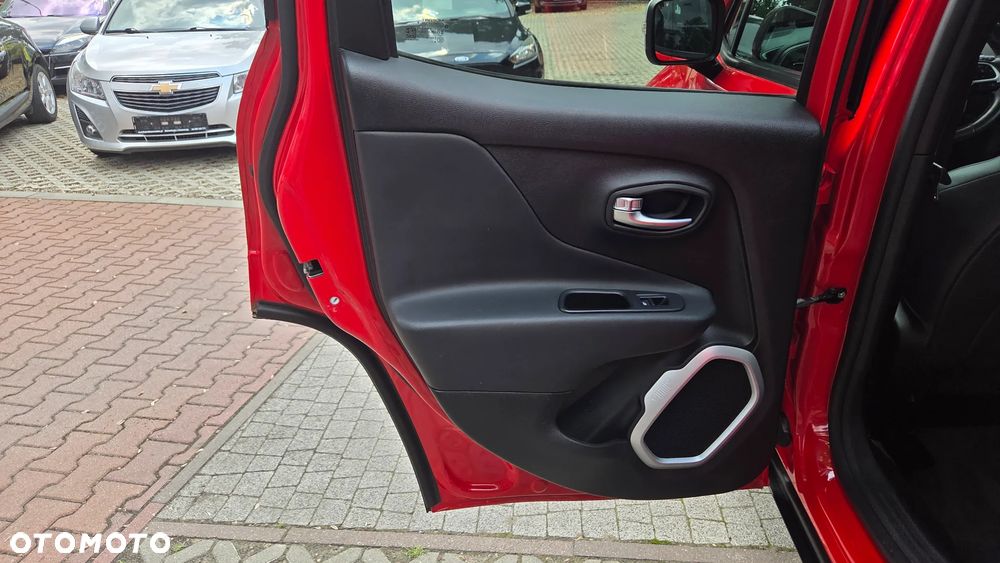 Jeep Renegade 1.4 MultiAir Limited - 23