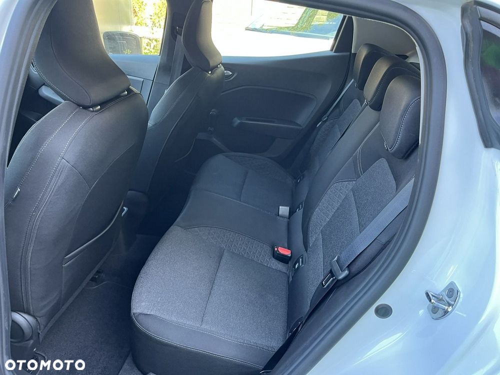 Renault Clio - 27