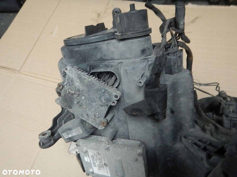 LAMPA LEWA PRZOD MERCEDES E W211 XENON KPL EUROPA - 11