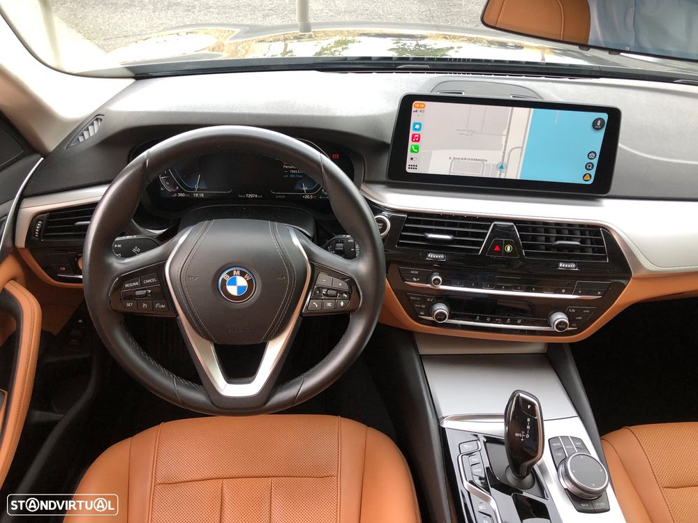 BMW 530 e Line Luxury - 32