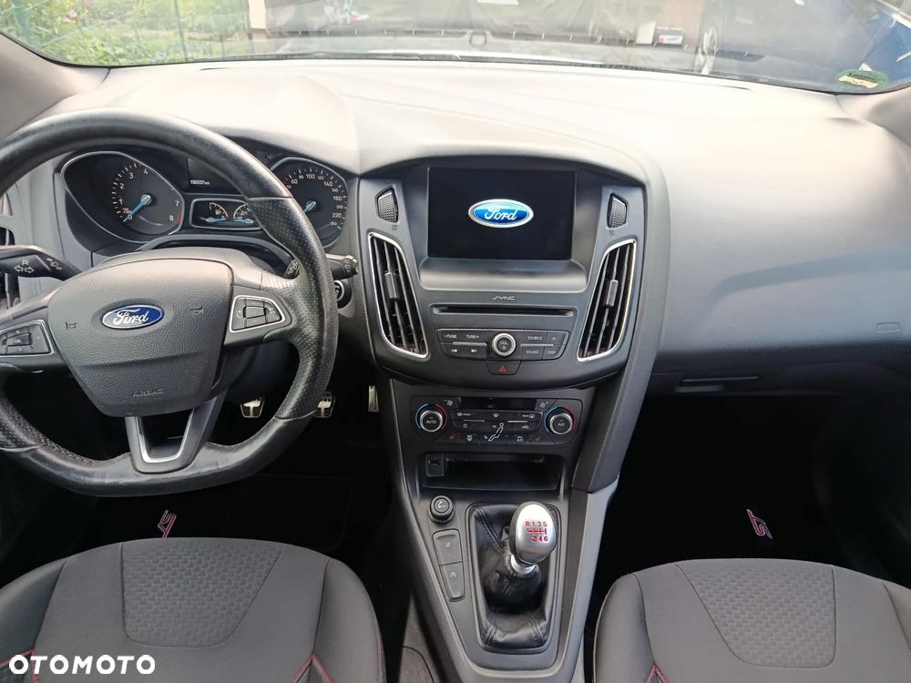 Ford Focus 1.5 EcoBoost STart-Stopp-System ST-LINE - 22