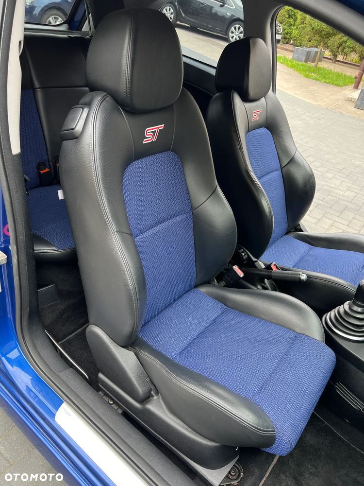 Ford Fiesta - 19