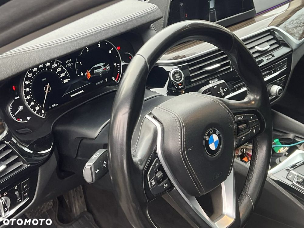 BMW Seria 5 520d Luxury Line - 3