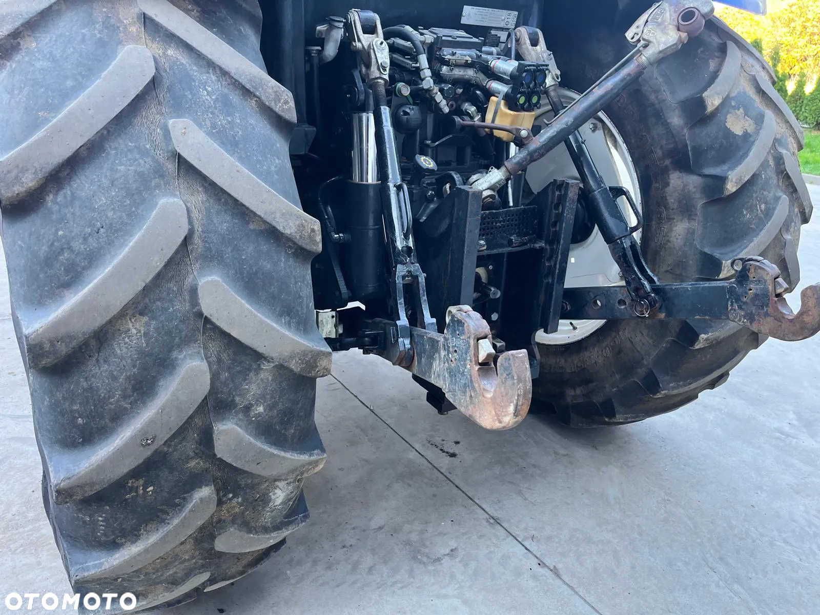New Holland T6020 Plus - 8