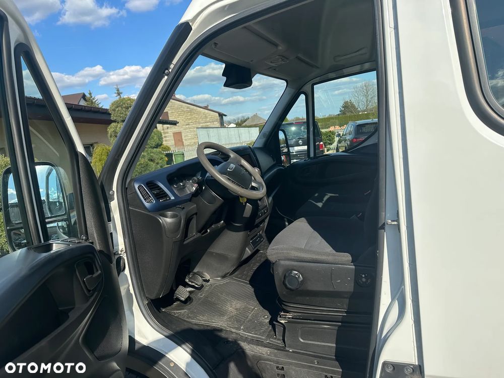 Iveco DAILY - 7