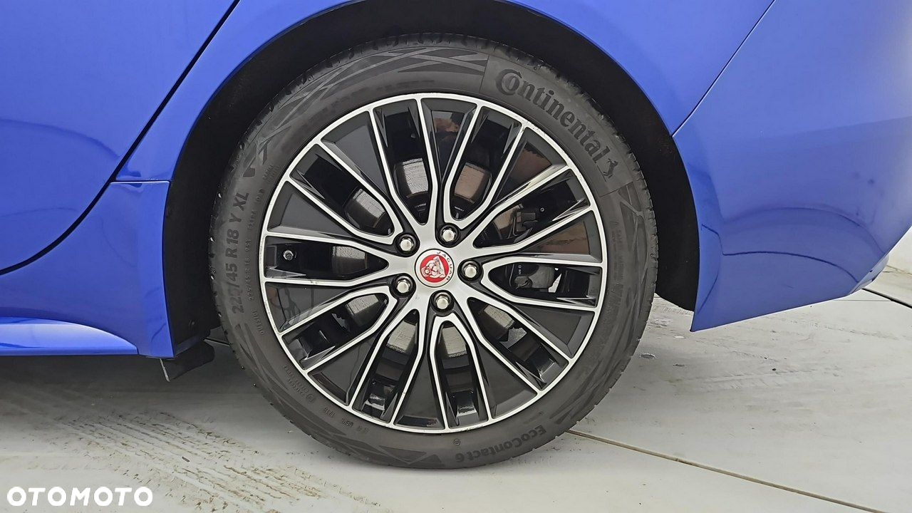 Jaguar XE 2.0 P250 R-Dynamic S - 17