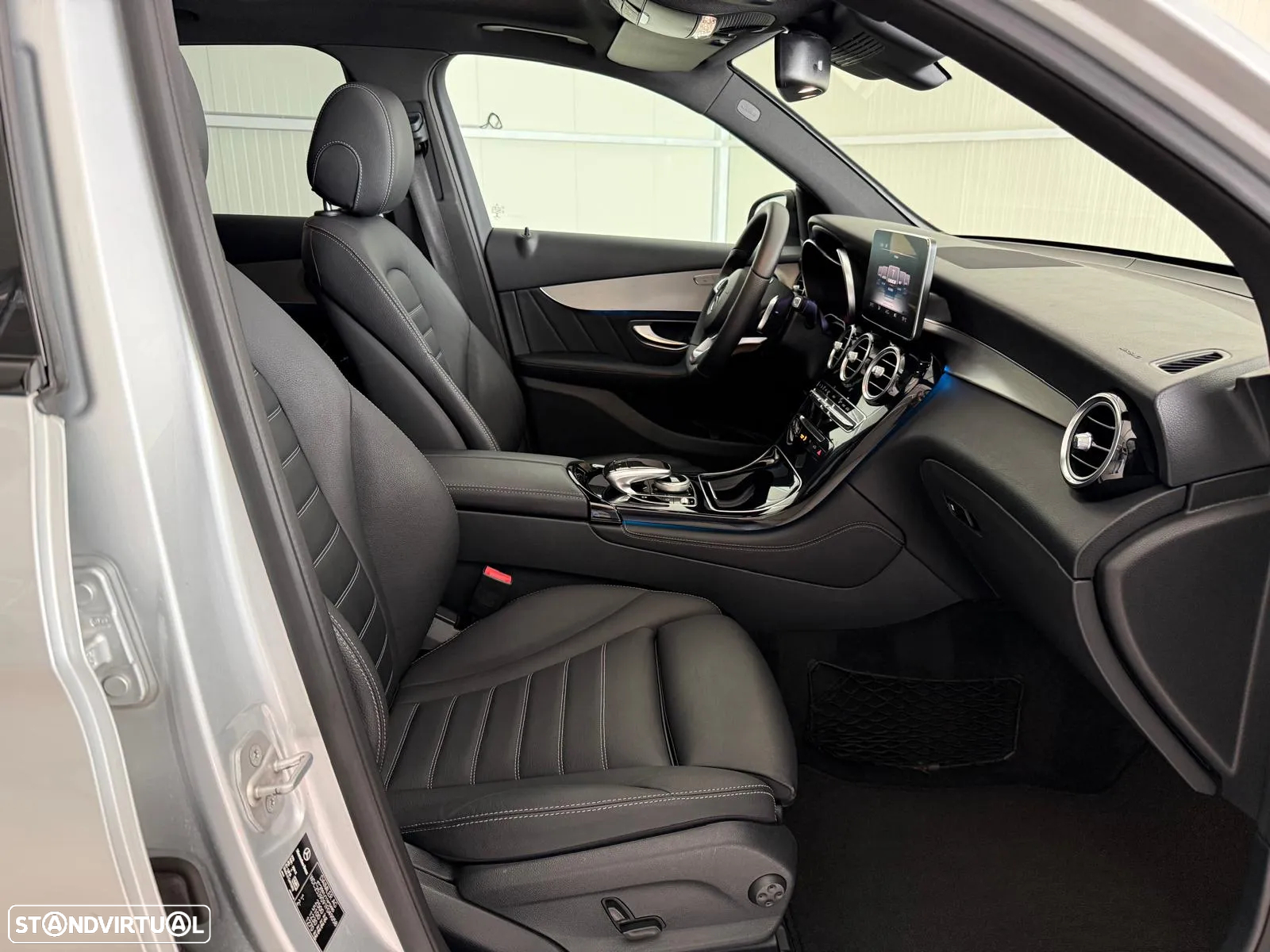 Mercedes-Benz GLC 250 d 4Matic 9G-TRONIC AMG Line - 47