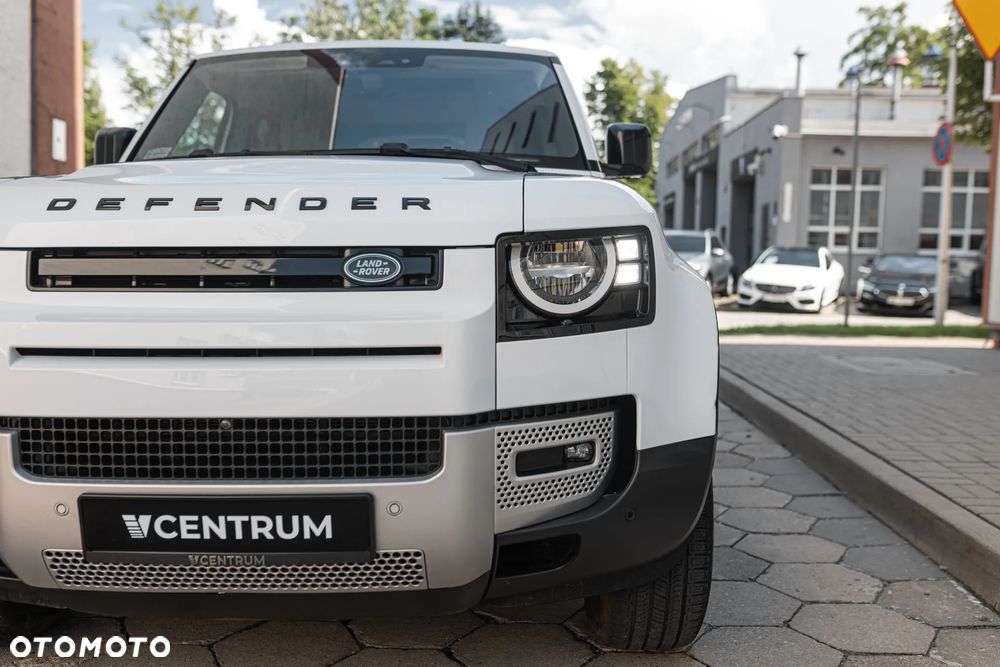 Land Rover Defender 2.0 P300 S - 3