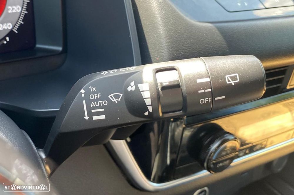 Nissan Qashqai 1.3 DIG-T N-Connecta Xtronic - 15