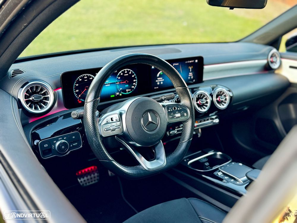 Mercedes-Benz A 250 e 8G-DCT Edition AMG Line - 14