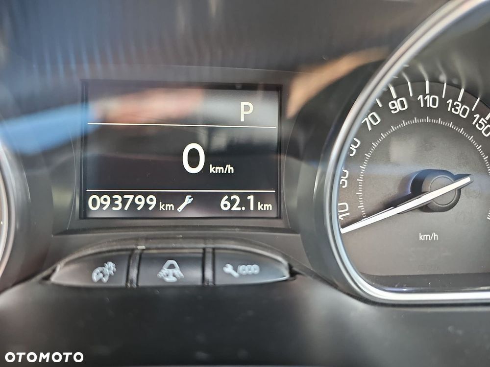 Peugeot 2008 - 18