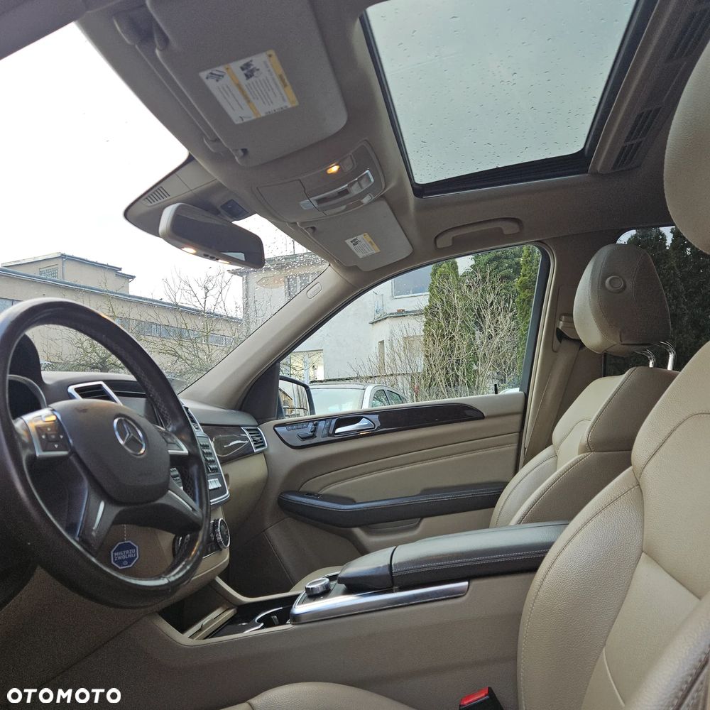 Mercedes-Benz ML 350 4MATIC BlueEFFICIENCY 7G-TRONIC Edition 1 - 35