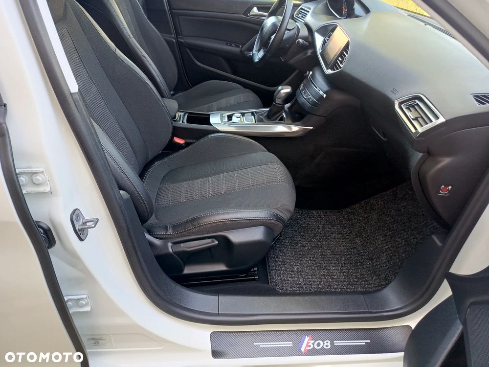 Peugeot 308 BlueHDi 120 EAT6 Stop & Start Active Business-Paket - 14