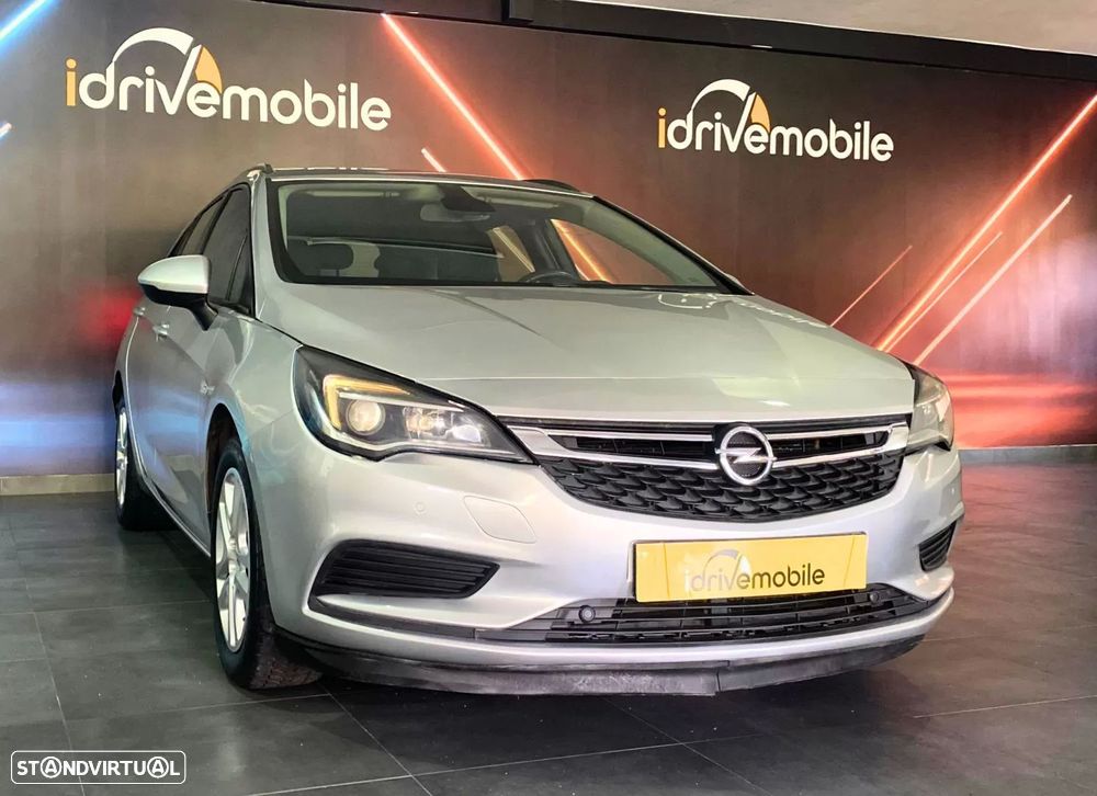 Opel Astra Sports Tourer - 10