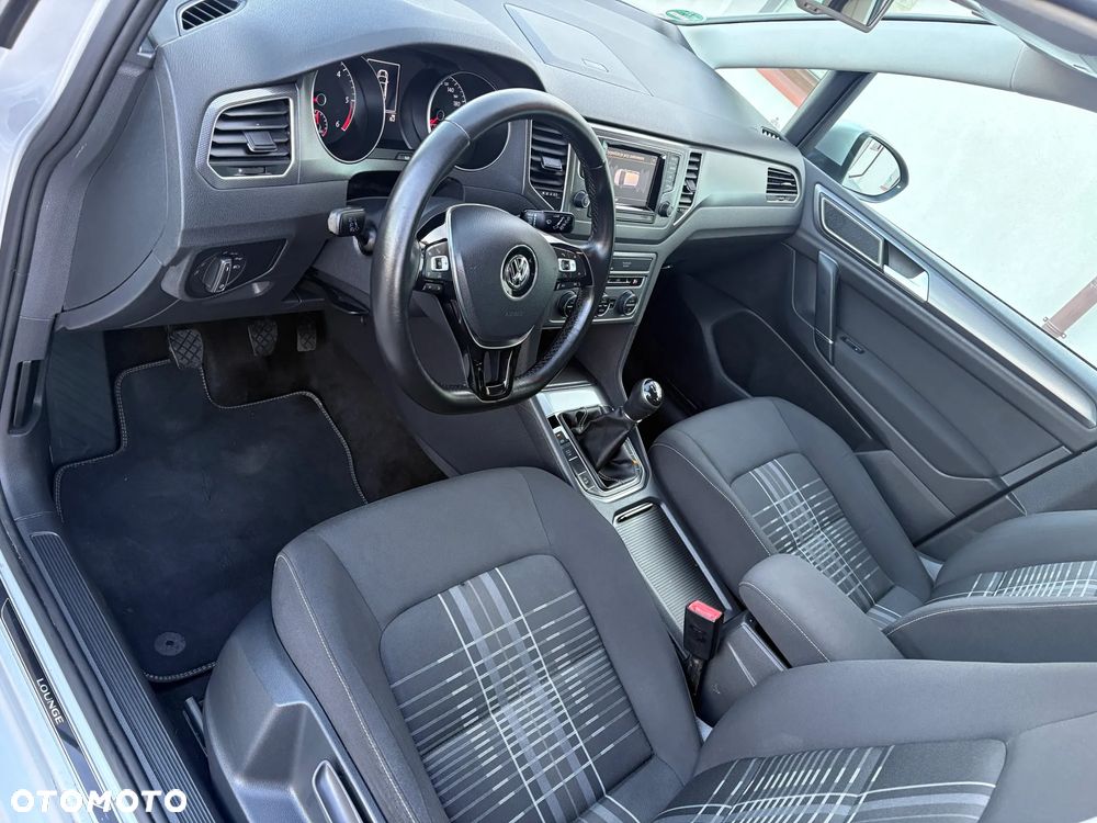Volkswagen Golf 1.6 TDI BlueMotion Technology Lounge - 9