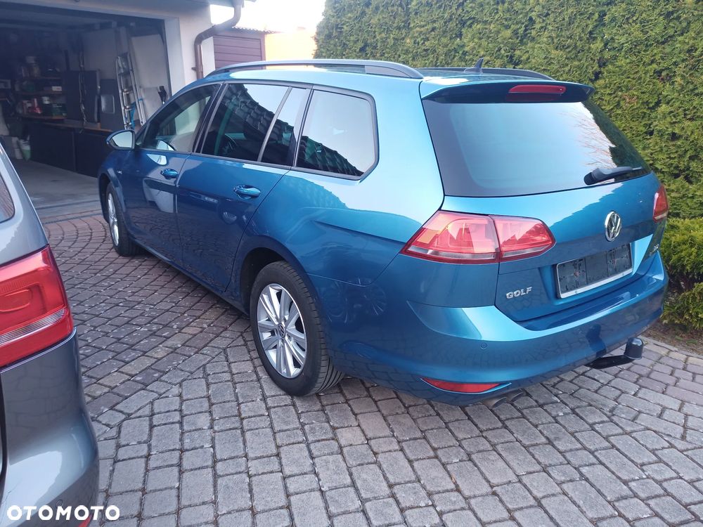 Volkswagen Golf - 5
