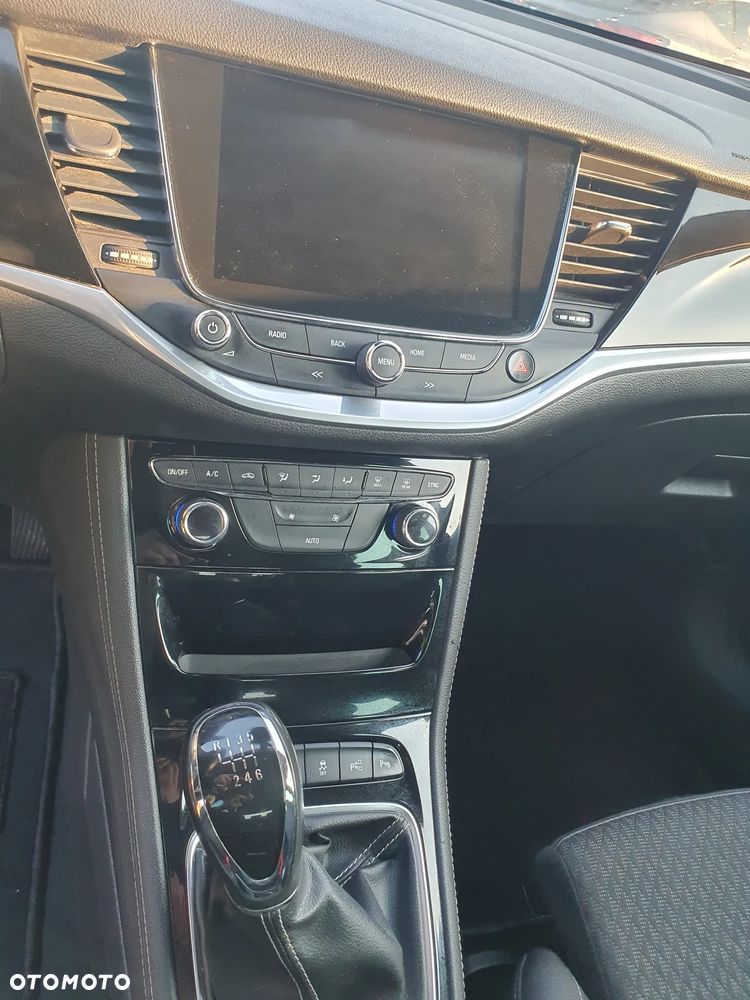 Volvo V40 T3 R-Design Kinetic - 6