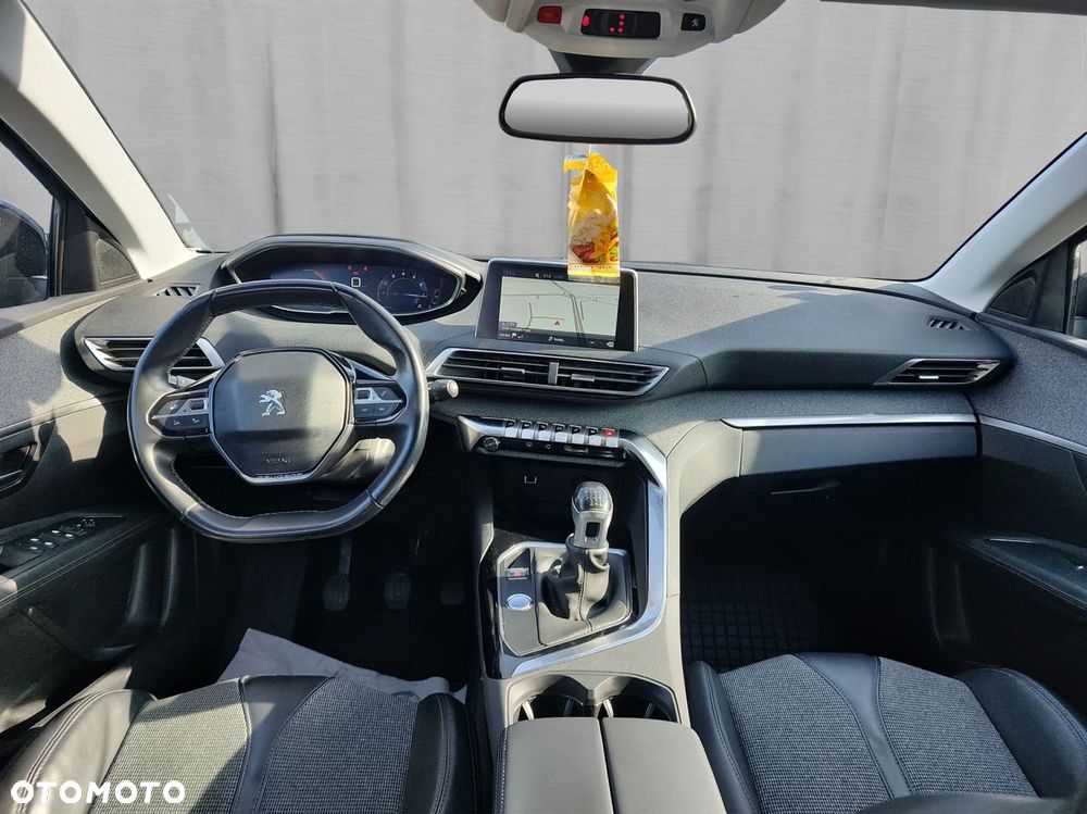 Peugeot 3008 1.2 PureTech Allure - 8