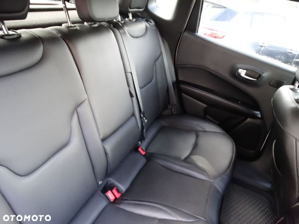 Jeep Compass - 14