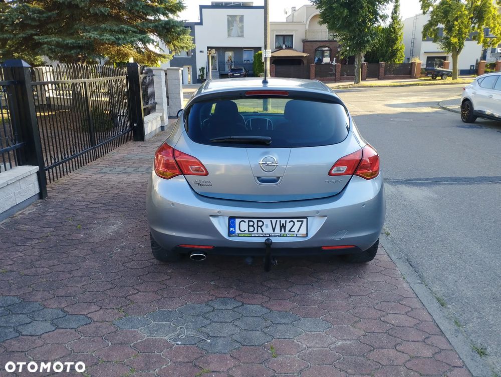 Opel Astra 1.4 Turbo 150 Jahre - 5